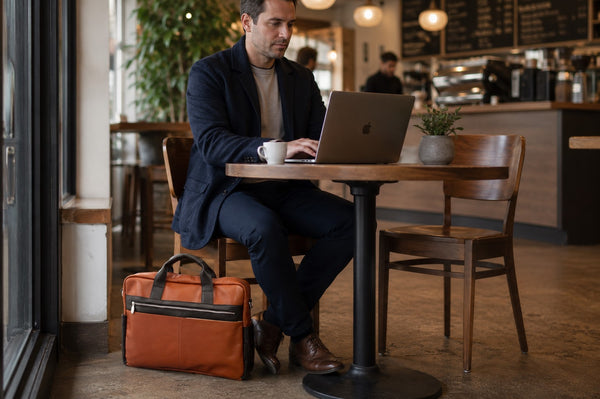 SOUTHPORT | 17” Leather Two-Tone Laptop Briefcase