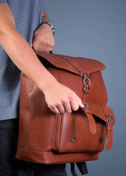 HAGEN | 15” Leather Laptop Backpack