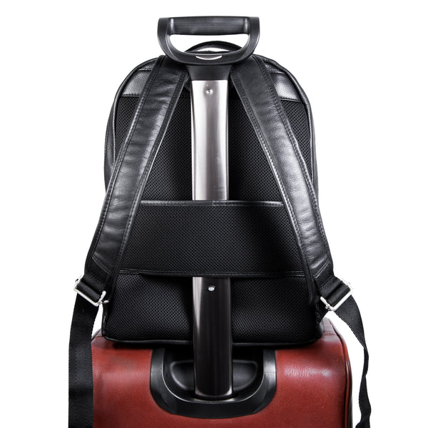 Parker: Efficient Travel Dual-Compartment Bag